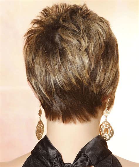 Short Straight Caramel Brunette Hairstyle With Side Swept