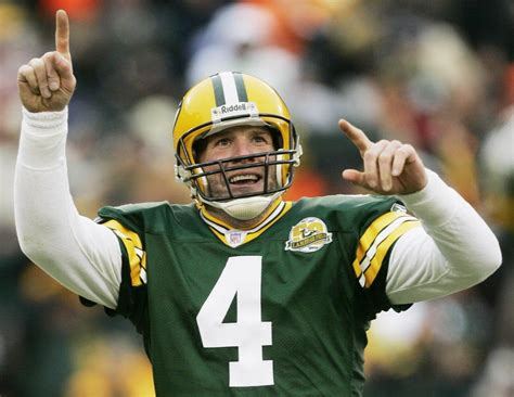 Brett Favre Orlando Pace Lead New Inductees Into Pro Football Hall Of