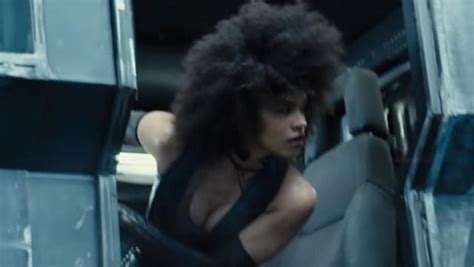 The Leather Top Of The Domino Zazie Beetz In Deadpool 2 Spotern