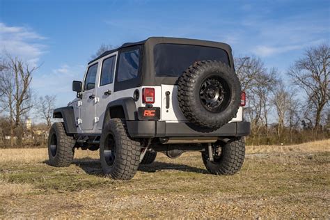 Rough Country 325in Suspension And Spacer Lift Kit For 07 18 Jeep