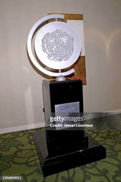 Tony Awards Statue Photos And Premium High Res Pictures Getty Images