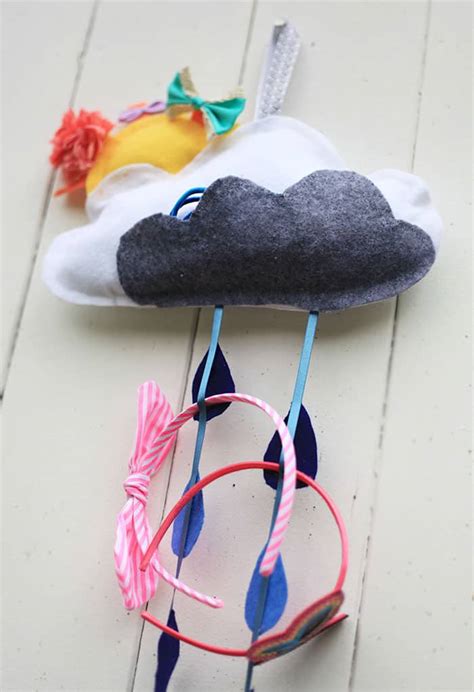 On the left is one of my complete no sew holders. DIY No-Sew Headband Holder | Pretty Prudent