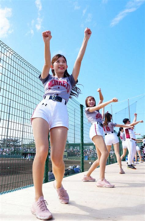 台湾・楽天モンキーズの公式チア試合盛り上げた！リン・シャン「皆さん、大好き～！」― スポニチ Sponichi Annex 野球