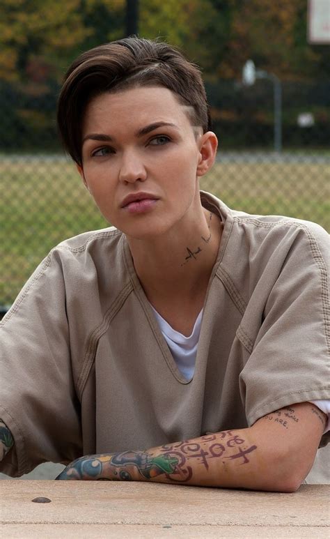 Girls Ripped Jeans Detective Aesthetic Asian Short Hair Babe Cuts Orange Is The New Black