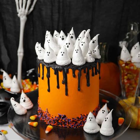10 Delectably Scary Cakes On Instagram