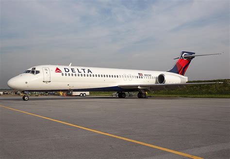 Delta To Retire 717s 767 300ers Crj 200s Aviation Week Network