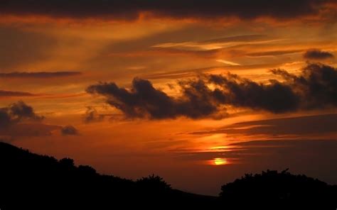 Wallpaper Clouds Sun Twilight Evening Horizon 1920x1200