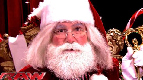 Mick Foley On His Volunteer Work As Santa Recalls Appearing With Norah Jones As Santa At 2013