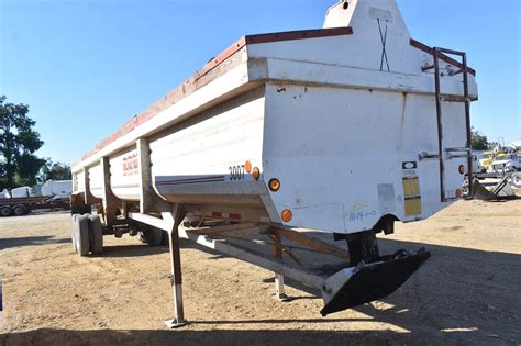 1996 Lufkin 38 ft Frameless End Dump Trailer - Tandem Axle, Steel