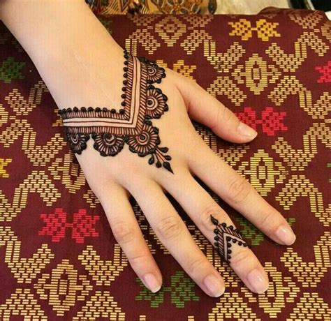 Mehreen Simple Henna Tattoo Mehndi Designs For Hands Henna Tattoo Hand