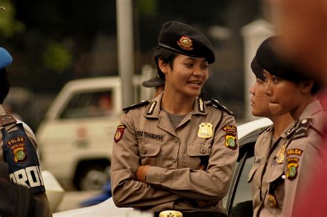Indonesian Police Women Forced To Take Virginity Test To Join The Force Sick Chirpse