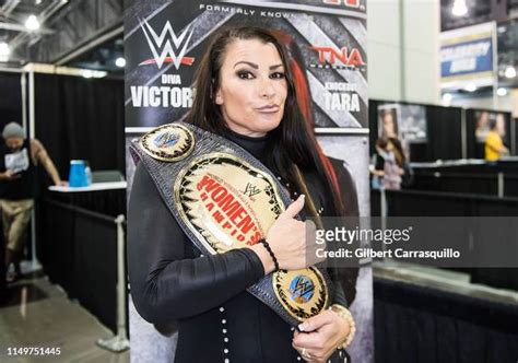 Lisa Marie Varon Photos And Premium High Res Pictures Getty Images