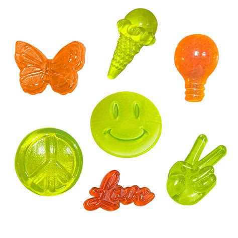 Groovy Glowing Candy Lab Diy Glow In The Dark Candies And Ice Cubes