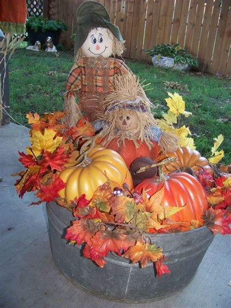 50+ Stunning DIY Fall Front Porch Decor Ideas to Bring a Cozy and