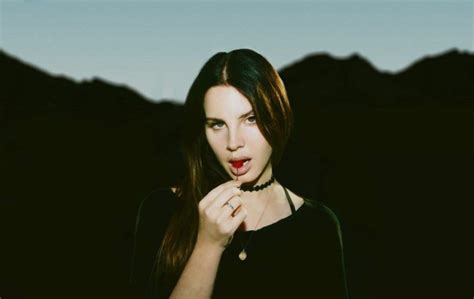 Lana Del Rey Drops Two New Songs Summer Bummer And Groupie Love