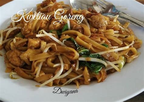 Kwetiau siram sapi siap dihidangkan. Resep Kwetiau Goreng oleh Dwiyana - Cookpad