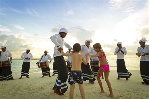 Boduberu Cultural Music And Dance In Maldives Maldives Resort