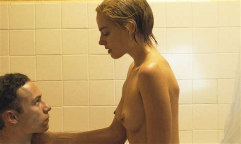 Margot Robbie Nude And Erotic Scenes From Dreamland Playcelebs Net