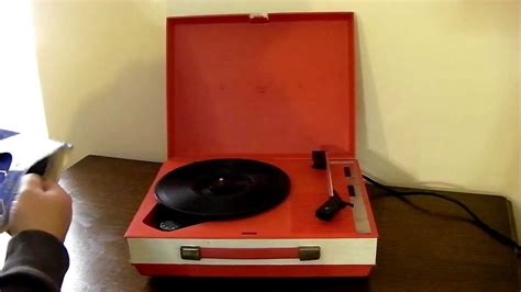 Red Fidelity Hf42 Vintage Retro Portable Record Player 1970s Youtube