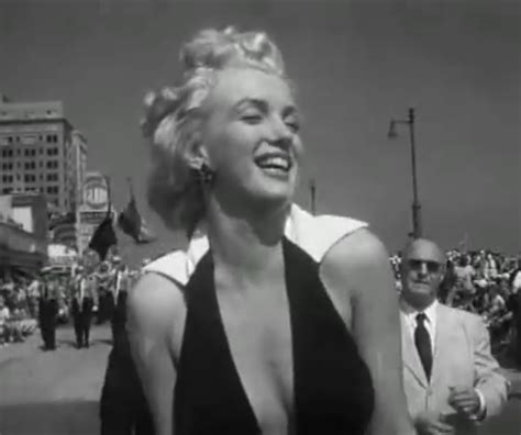 marilyn leading the parade for the miss america pageant during a visit to atlantic city