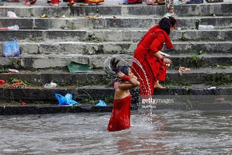 Nepalese Hindu Women Perform Ritual Bath In The Bagmati River During News Photo Getty Images
