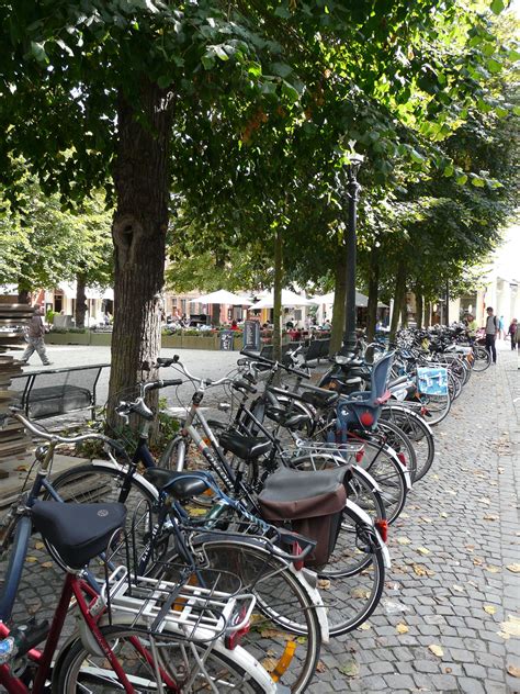 Row Of Bicycles Brugge Belgium Belgium Beautiful Architecture Bruges