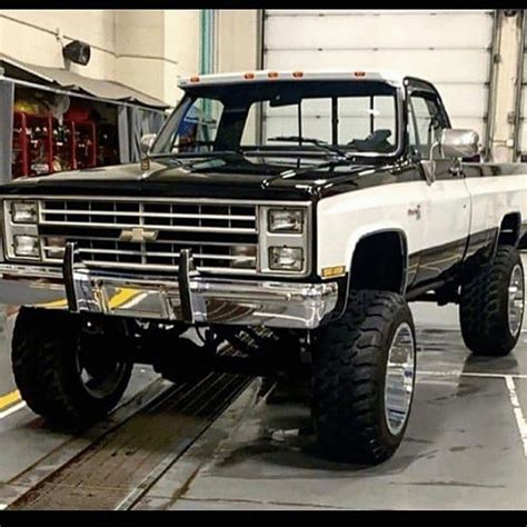 Badass Jacked Up Trucks 80s Chevy Truck Jacked Up Chevy Chevy Diesel