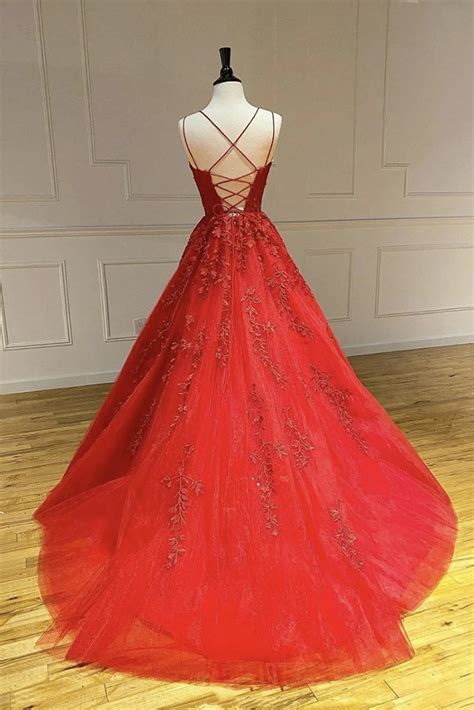 Hot Selling Red Tulle Prom Dress With Lace Appliques A Line Long Part
