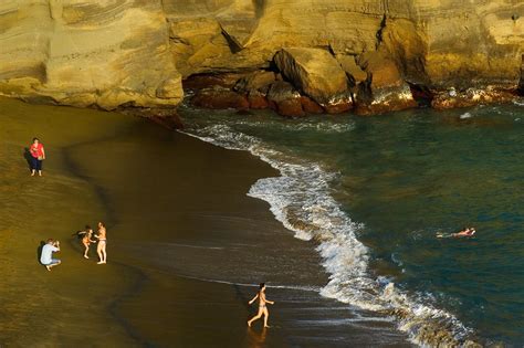 One Of The Strangest Beaches In This World Still Looks Beautiful