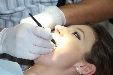 Giulieta Info Click Ce Trebuie Sa Stii Despre Interventia De Implant Dentar