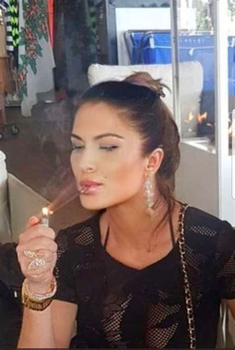 Pin On Women Smoking More 120s