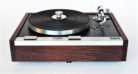 5 Vintage Turntables Below 2000 For Your Stereo System