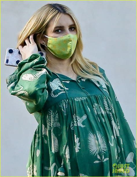 Emma Roberts Is Showing Off Her Cool Pregnancy Style Photo Emma Roberts Pregnant