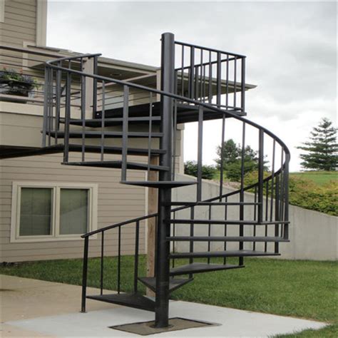 China Outdoor Galvanizing Steel Spiral Staircase Metal Helix Stairs