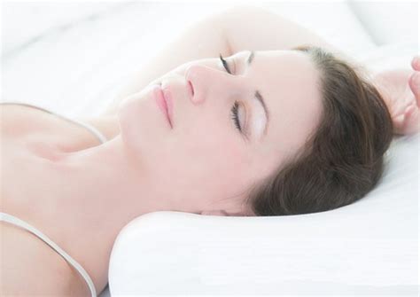 Matratzen discount bei matratzen concord top matratzen lattenroste boxspringbetten und bettwaren bequem online bestellen. Nackenkissen ROYAL REST (Testsieger) - Kögl Physio und ...