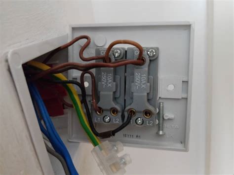 This might seem intimidating, but it does not have to be. 2 Gang 2 Way Light Switch Wiring Diagram Uk - Wiring Diagram Schemas