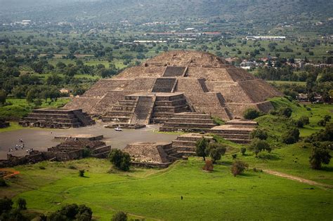 Pir Mide De La Luna Teotihuac N Zona Arqueol Gica Situad Flickr