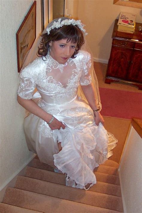 Pin On Gurl Brides And Tg Theamed Wedding Pix