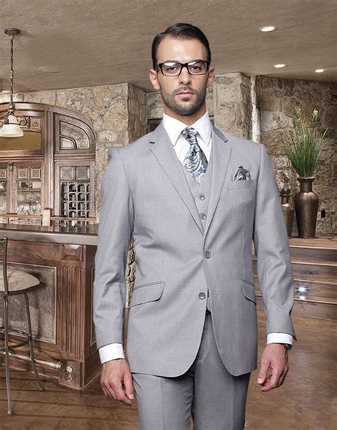 Statement 2 Button Vested Solid Gray Suit Size 36s30w Suits Mens Suits Grey Mens Suit