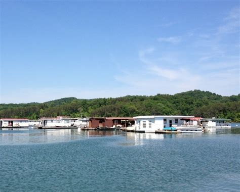 Norris lake properties has a norris lake cabin rental, house rental or vacation home for every interest; Floating House Rentals on Norris Lake - Norris Lake, TN
