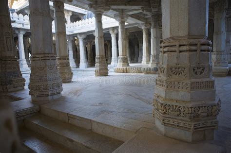 Depuis 2011, le khana mandir offre un cuisine indienne créative et raffinée. Jain Tempel In Ranakpur, Indien, Rajasthan Chaumukha ...
