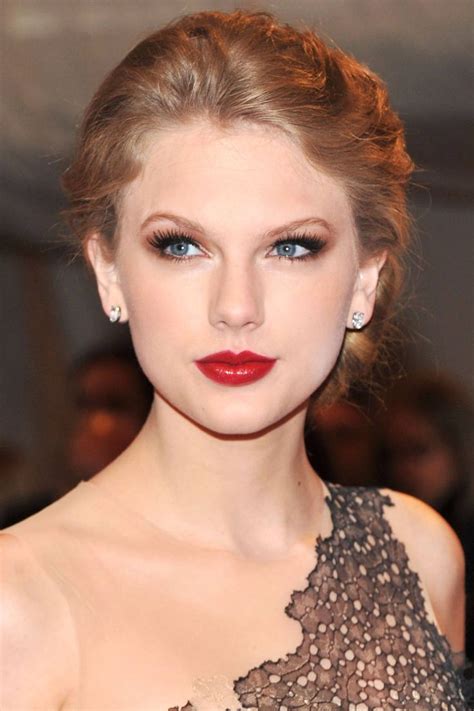 30 Best Taylor Swift Beautiful Hair And Makeup Inspiration Images On
