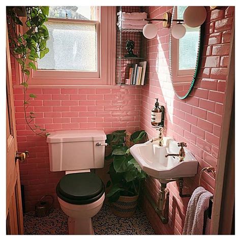 Un Baño De Diseño Rosa Vintage Bathroom Style Bathroom Decor Bathroom