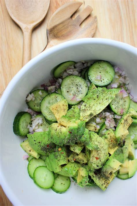 Simple Cucumber Salad Vegan