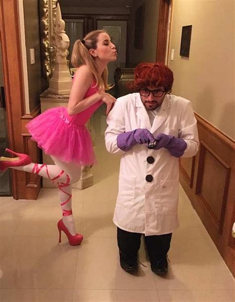 41 Diy Couples Costumes For Halloween Stayglam Couple Halloween