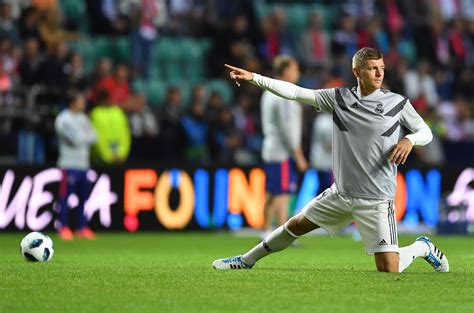 This is why toni kroos is world class #tonikroos #kroos #realmadrid ○ nino productions here are the best goals toni kroos scored for real madrid. Toni Kroos: Das muss die Nationalmannschaft an ihrer ...