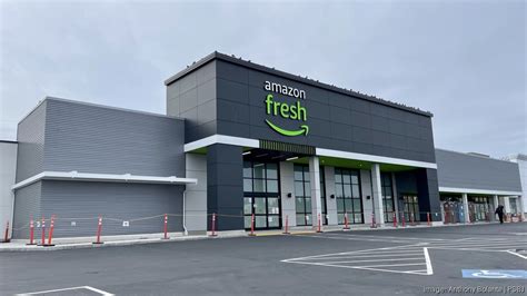 Amazon Fresh Store Pops Up In North Seattle Puget Sound Business Journal