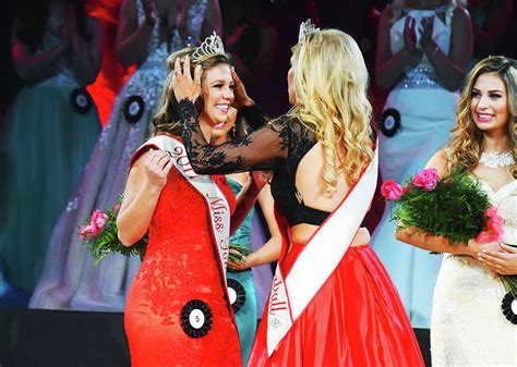 New Miss Tomball Collects Her Gleaming Crown