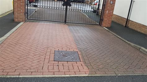 Most patio paver cleaning videos online make cleaning large surfaces look easy! Block Paving Cleaning & Sealing - Driveway & patio ...