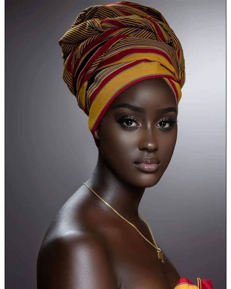 Glonand Ist Eine 17 Jährige Schönheit Aus Burundi Make Up Von